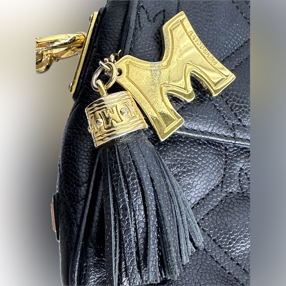 METROCITY ITALY Quilted Leather SERRATO Collection Black Gold Shoulder Bag EUC - Picture 4 of 15